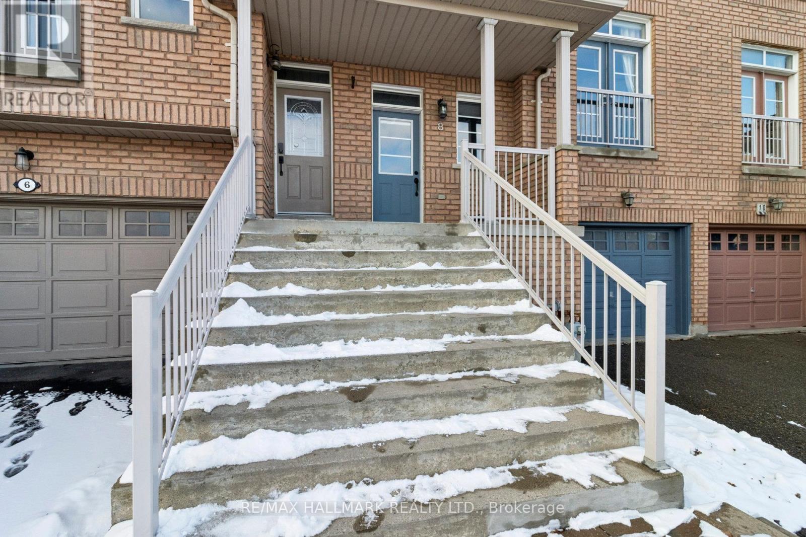 8 Mistywood Crescent, Vaughan, Ontario  L4J 9E5 - Photo 6 - N12604166