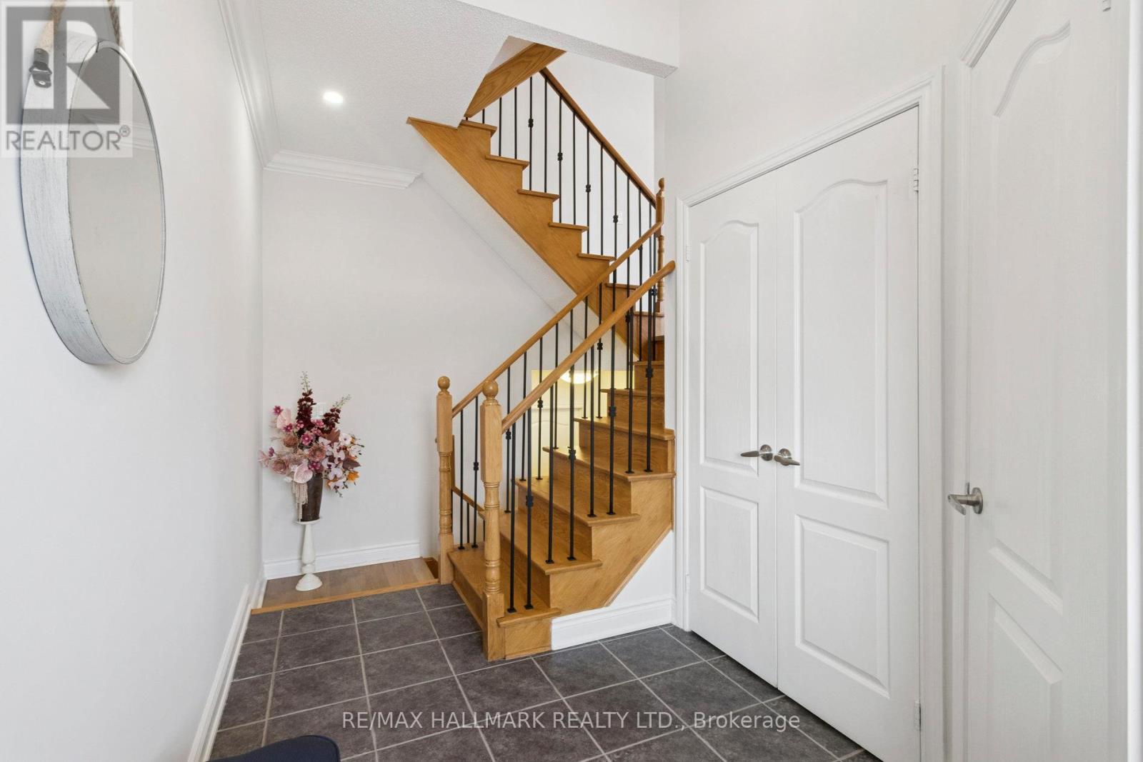 8 Mistywood Crescent, Vaughan, Ontario  L4J 9E5 - Photo 8 - N12604166