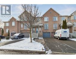 8 MISTYWOOD CRESCENT