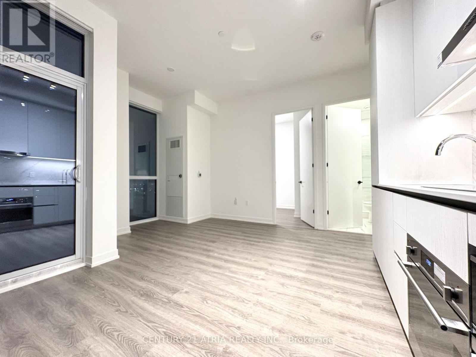 3707 - 8 Interchange Way, Vaughan, Ontario  L4K 0R2 - Photo 6 - N12604244