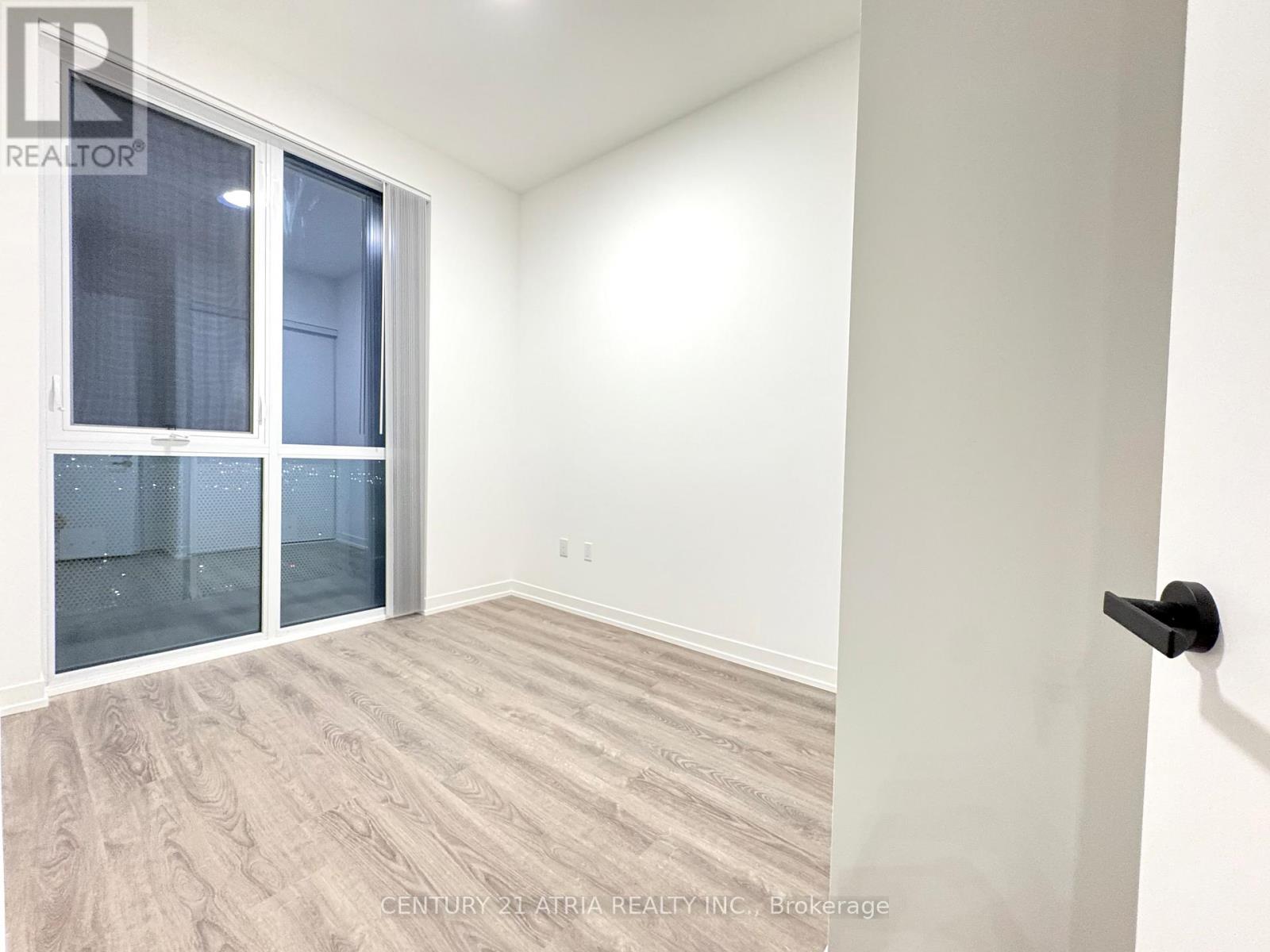 3707 - 8 Interchange Way, Vaughan, Ontario  L4K 0R2 - Photo 9 - N12604244