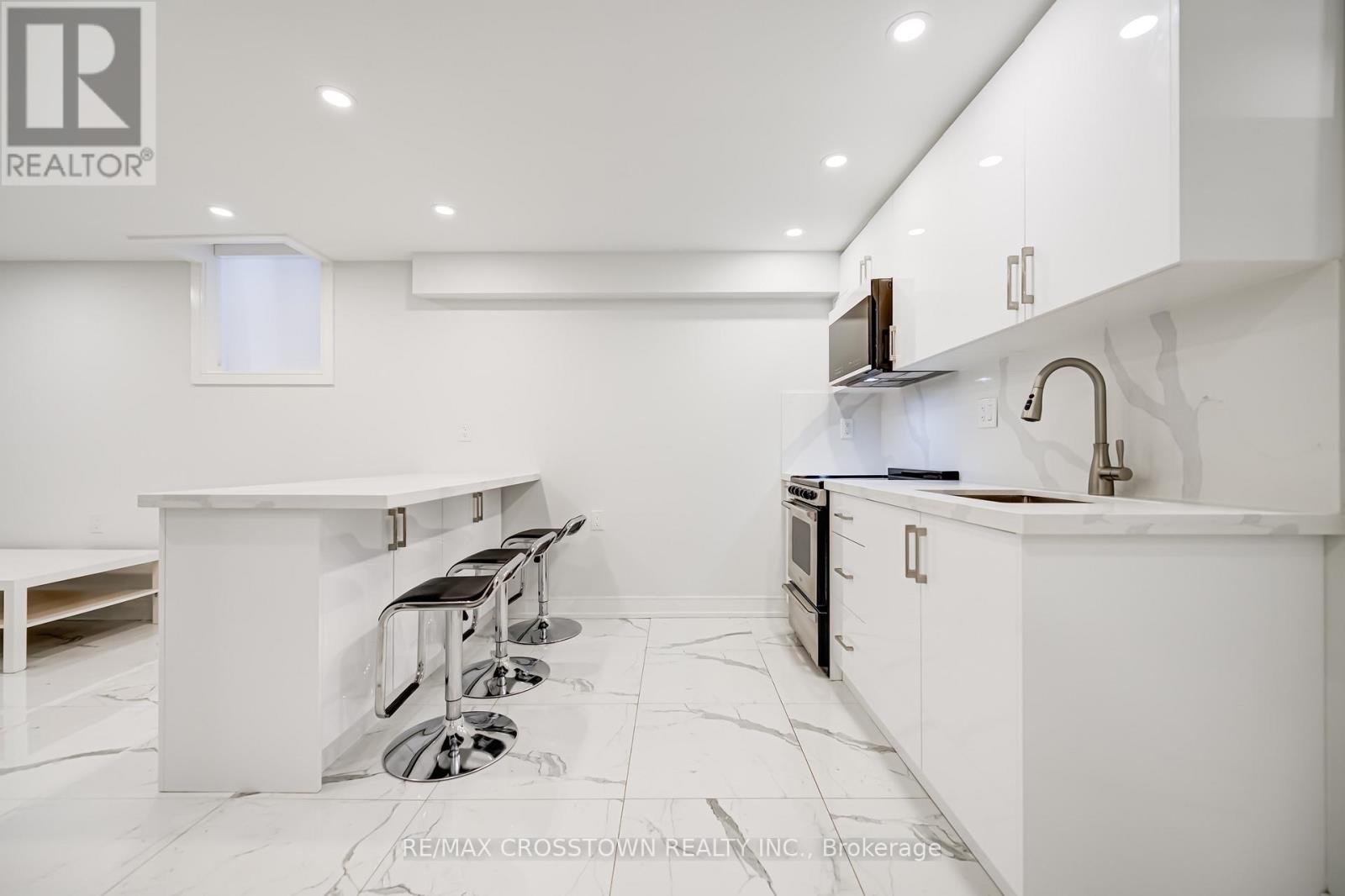 Basement - 162 Mactier Drive, Vaughan, Ontario  L0J 1C0 - Photo 2 - N12604268