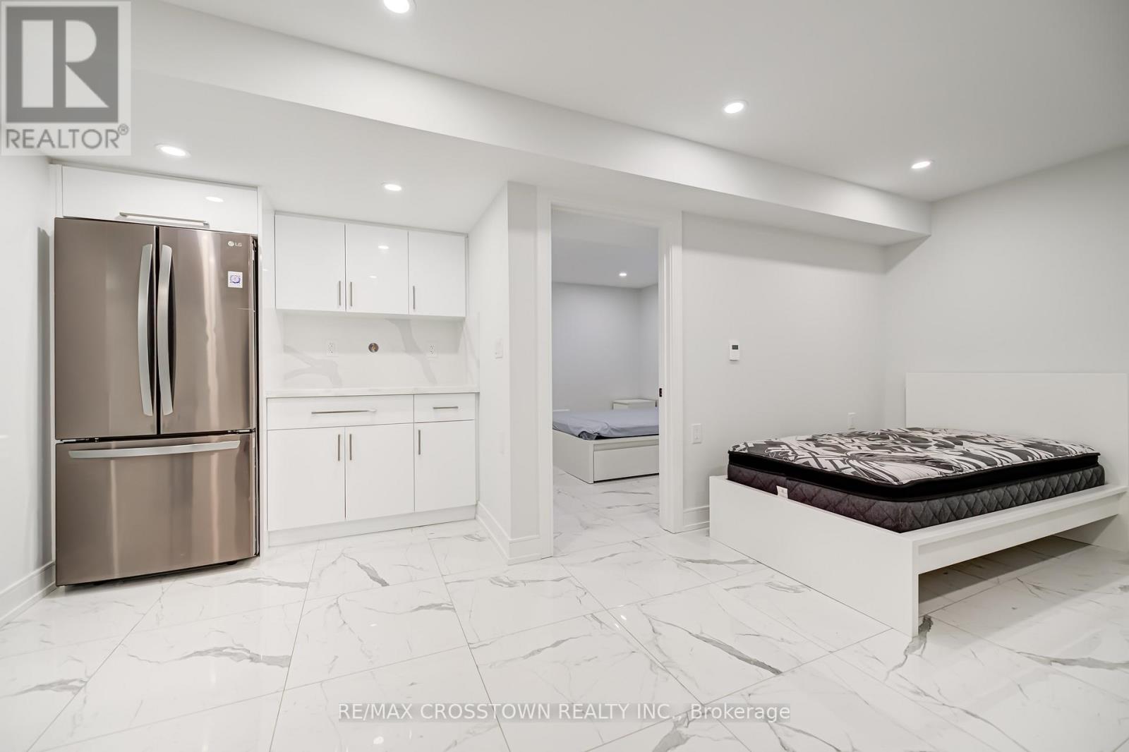 Basement - 162 Mactier Drive, Vaughan, Ontario  L0J 1C0 - Photo 9 - N12604268