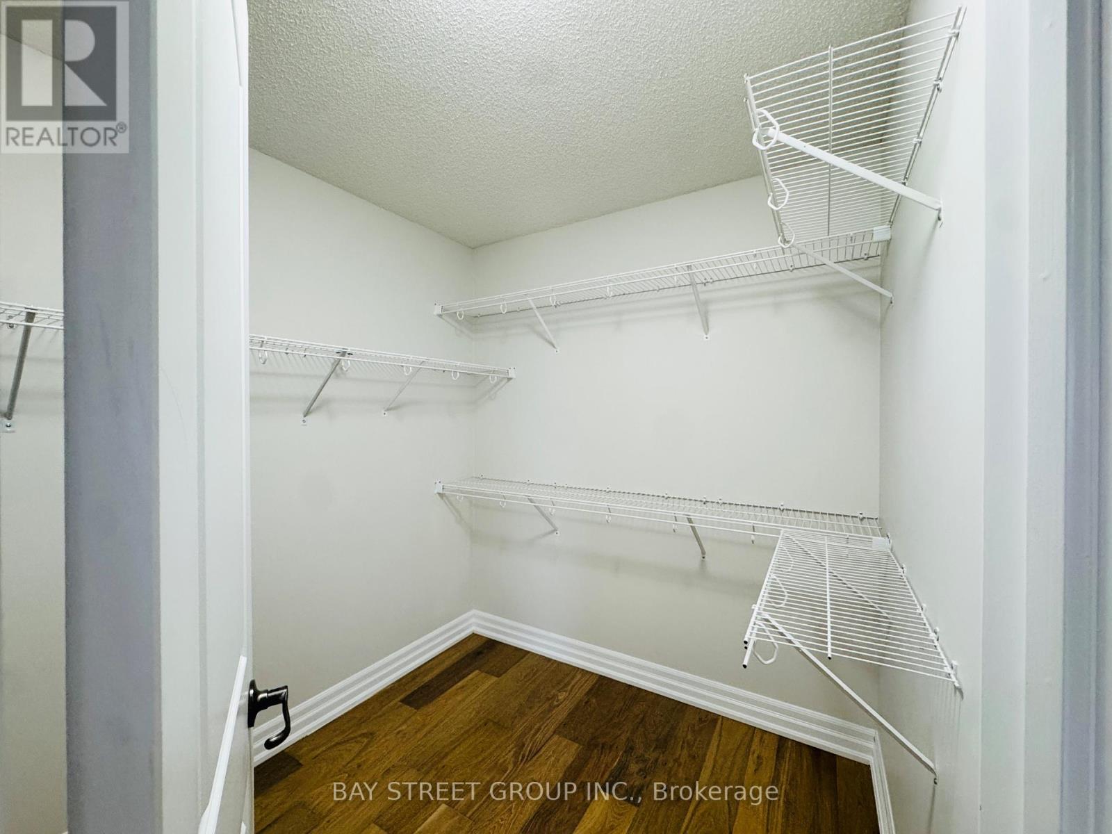 28 Shalom Way, Barrie, Ontario  L4N 5X9 - Photo 22 - S12604146