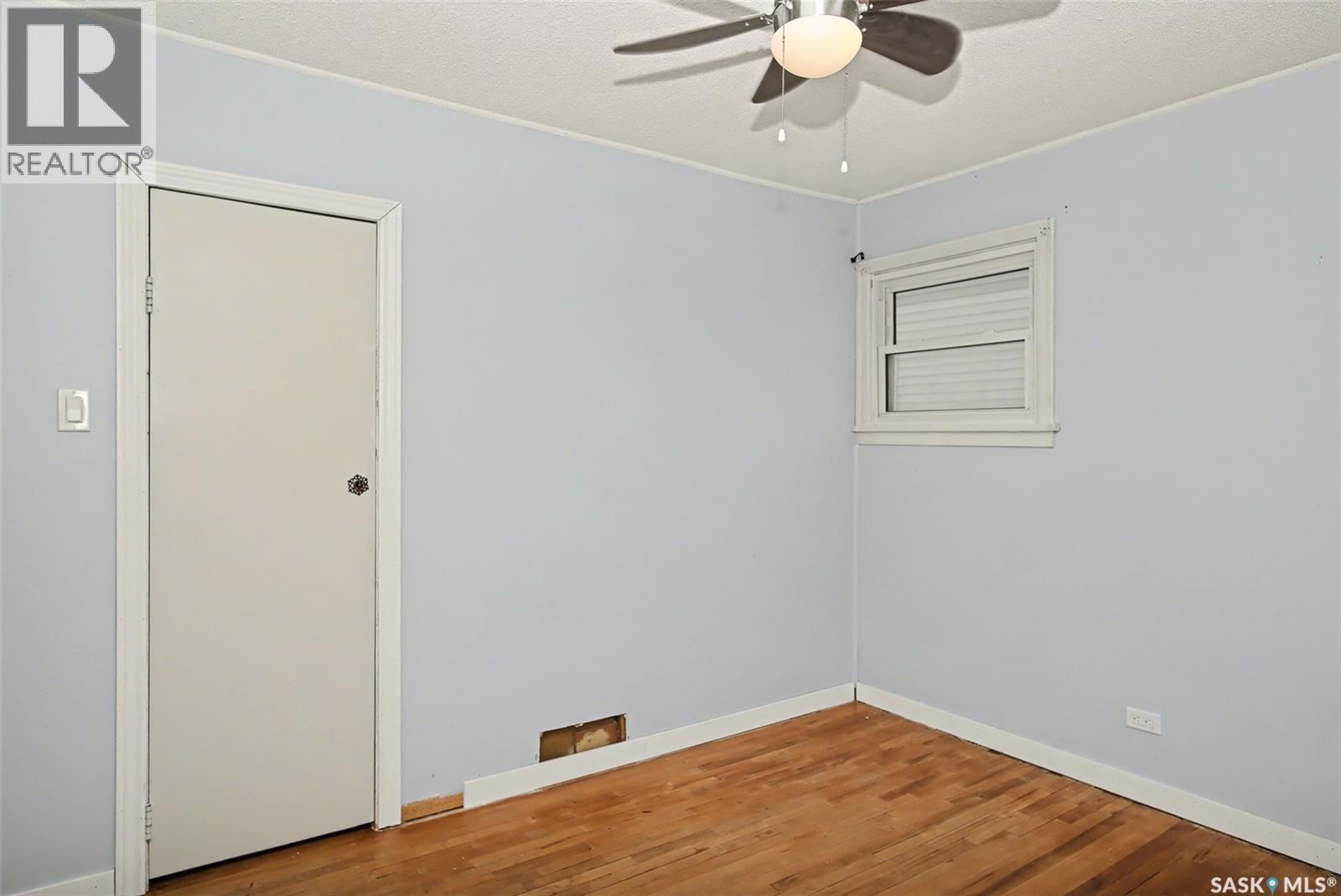 20 Elizabeth Crescent, Regina, Saskatchewan  S4T 5V9 - Photo 7 - SK025250