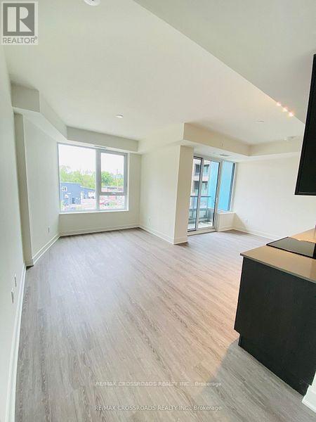 219 - 185 Deerfield Road, Newmarket, Ontario  L3Y 0G7 - Photo 8 - N12602418