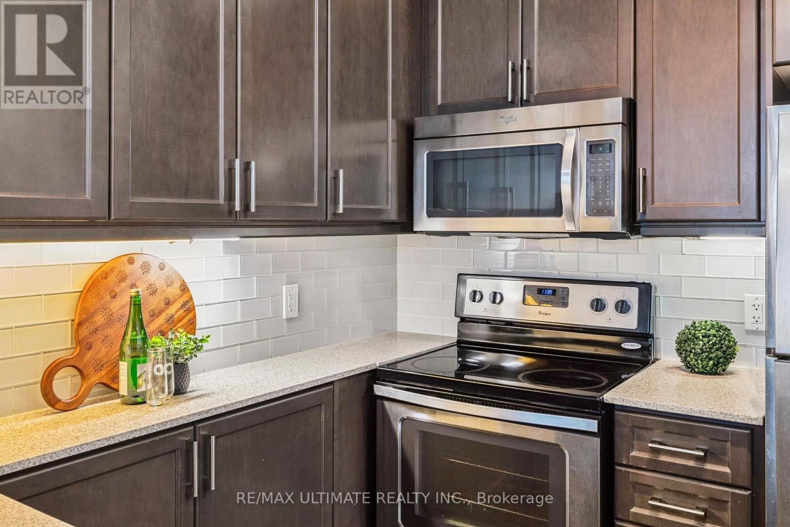 110 - 2480 Prince Michael Drive, Oakville, Ontario L6H 0H1 - Photo 12 - W12578526