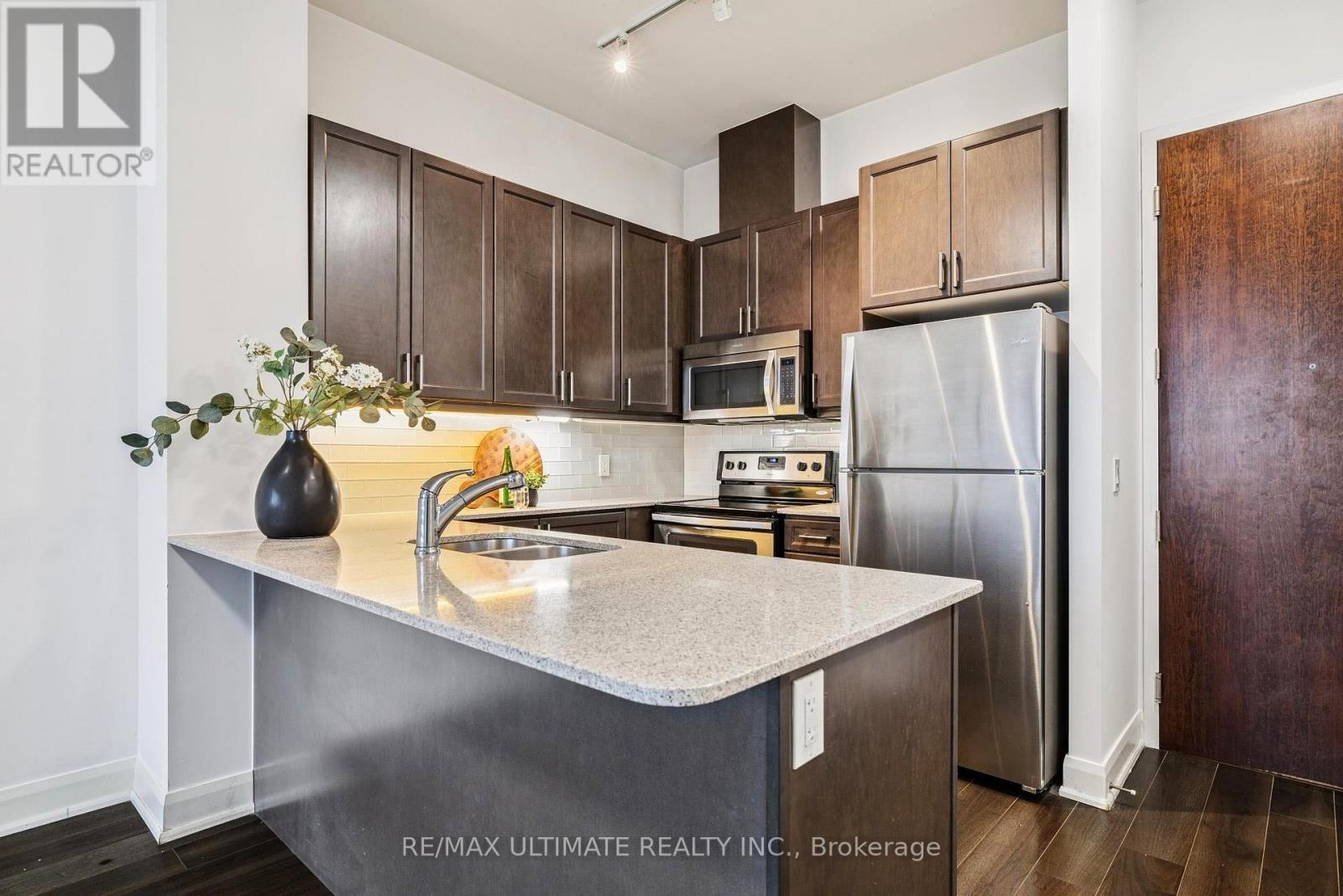 110 - 2480 Prince Michael Drive, Oakville, Ontario L6H 0H1 - Photo 11 - W12578526