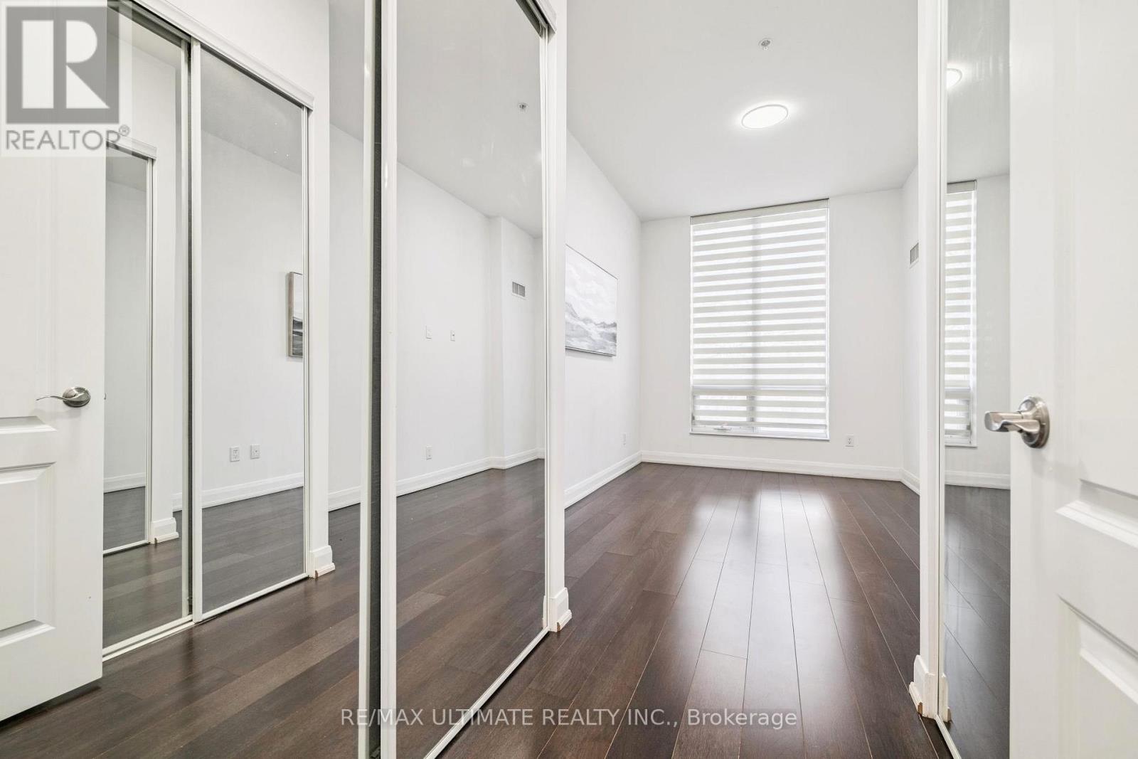 110 - 2480 Prince Michael Drive, Oakville, Ontario L6H 0H1 - Photo 15 - W12578526