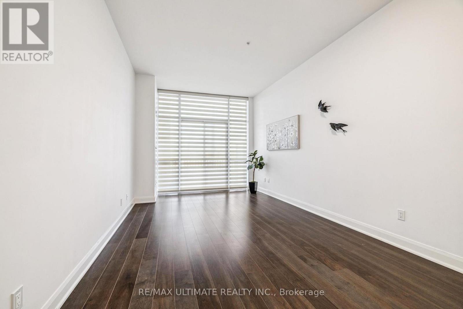 110 - 2480 Prince Michael Drive, Oakville, Ontario L6H 0H1 - Photo 4 - W12578526