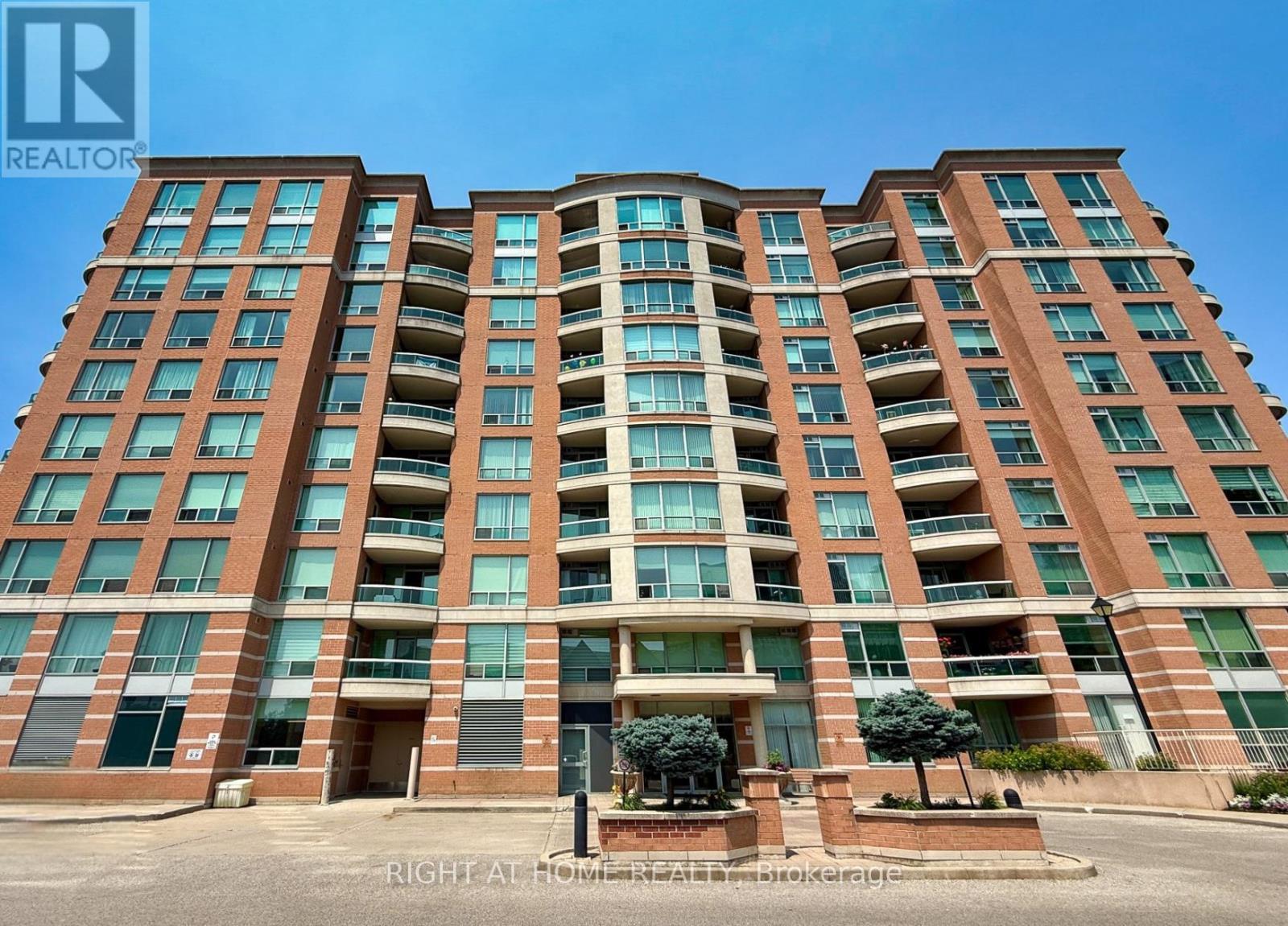 510 - 745 NEW WESTMINSTER DRIVE, Vaughan, Ontario