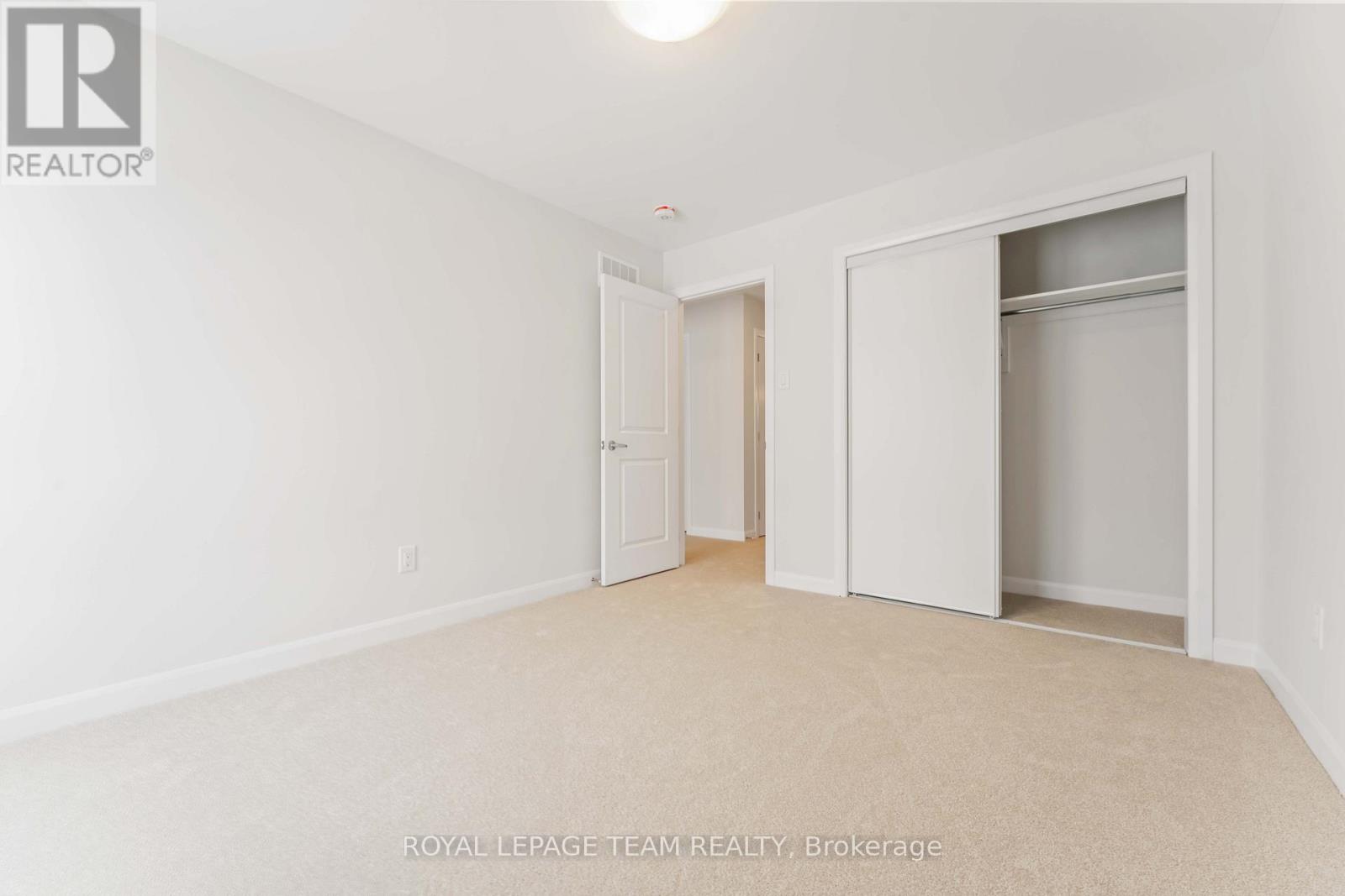 718 Jennie Trout Terrace, Ottawa, Ontario  K2W 0M5 - Photo 23 - X12148035