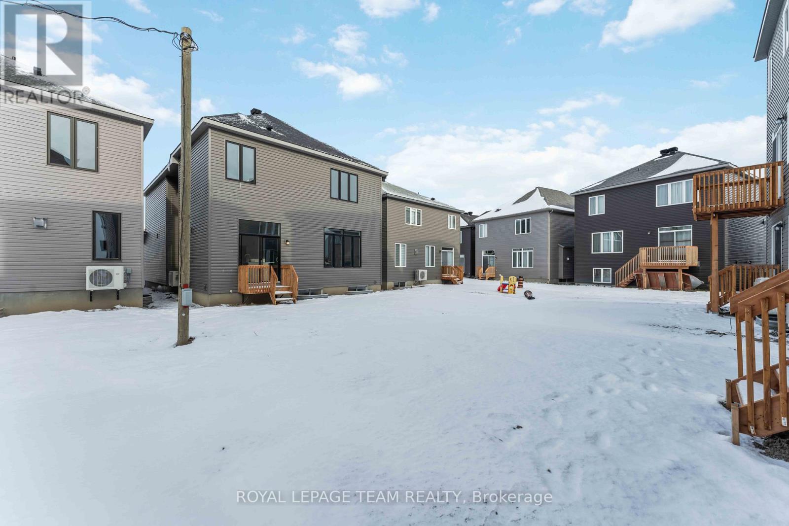 718 Jennie Trout Terrace, Ottawa, Ontario  K2W 0M5 - Photo 30 - X12148035