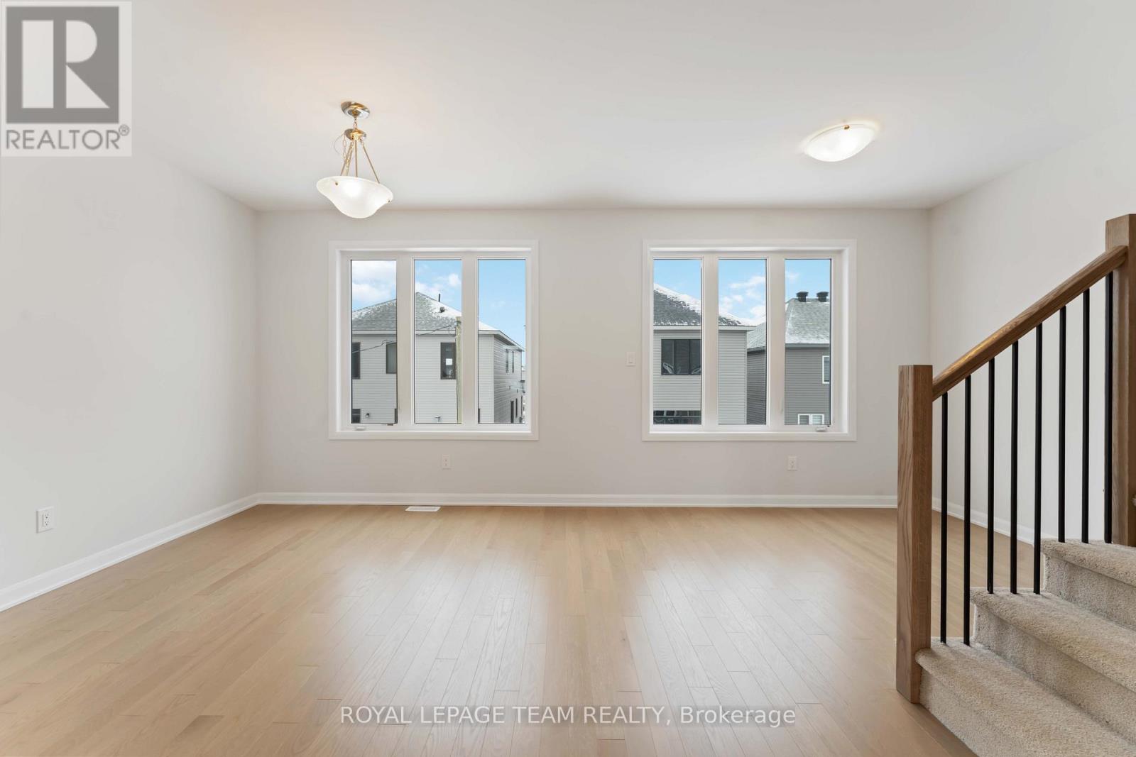 718 Jennie Trout Terrace, Ottawa, Ontario  K2W 0M5 - Photo 9 - X12148035