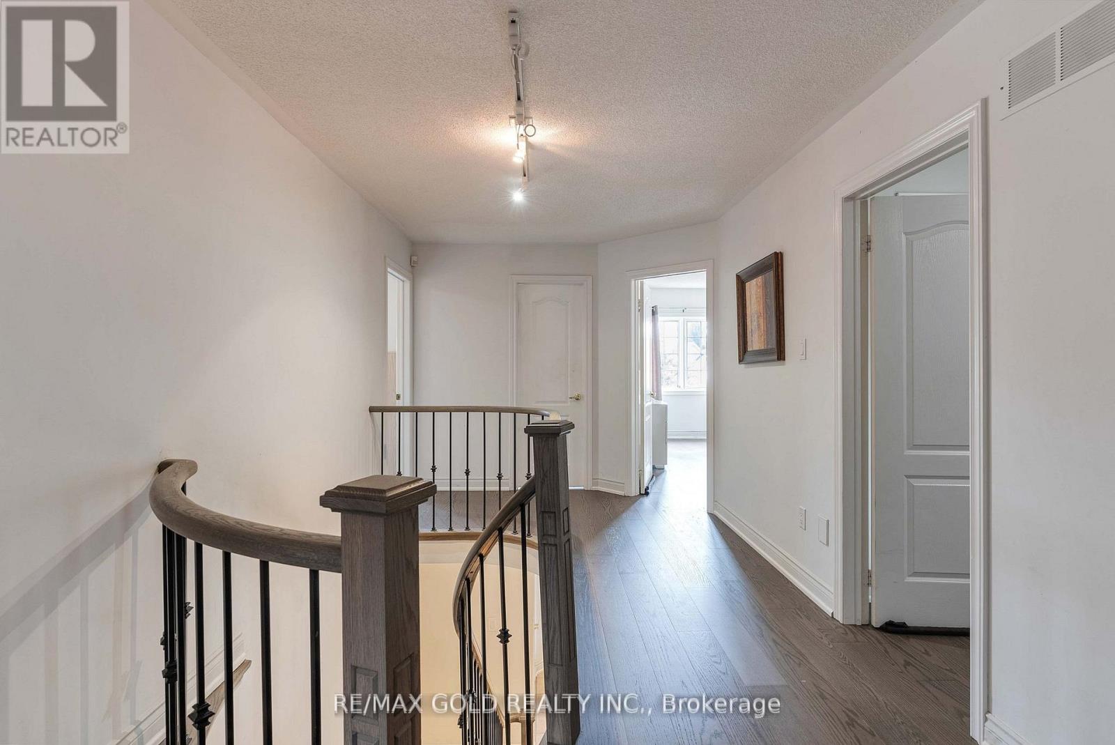 14 Country Stroll Crescent, Caledon, Ontario  L7E 2H3 - Photo 19 - W12597744