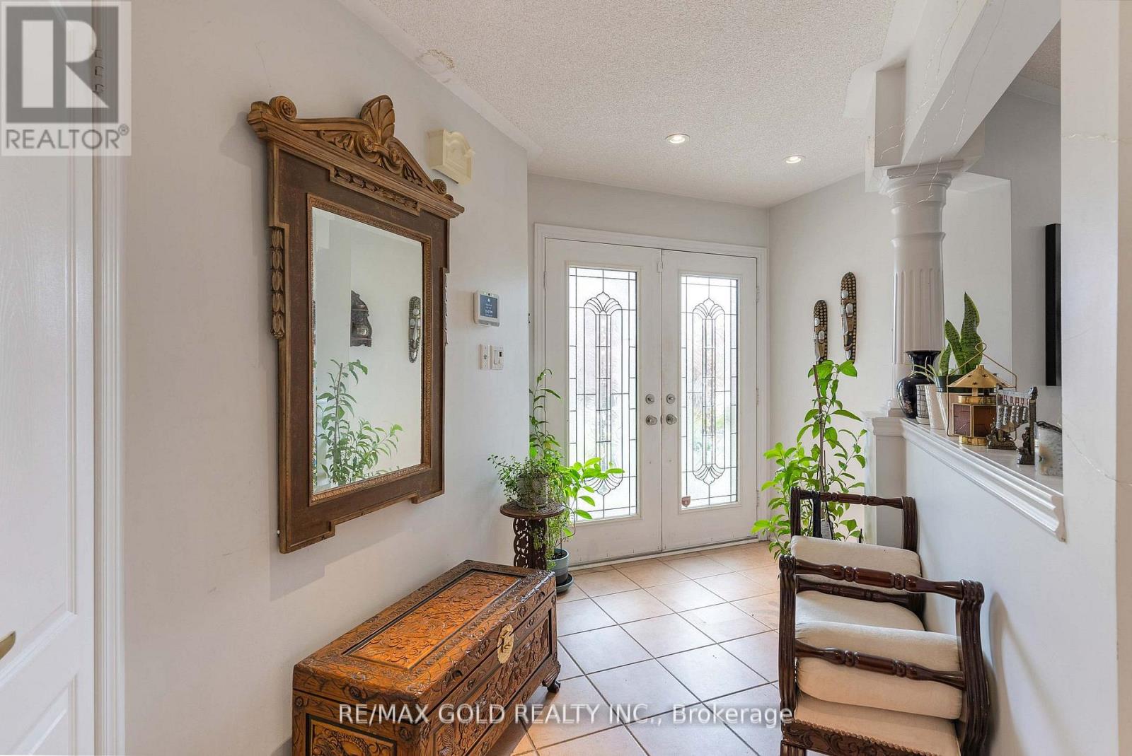 14 Country Stroll Crescent, Caledon, Ontario  L7E 2H3 - Photo 5 - W12597744