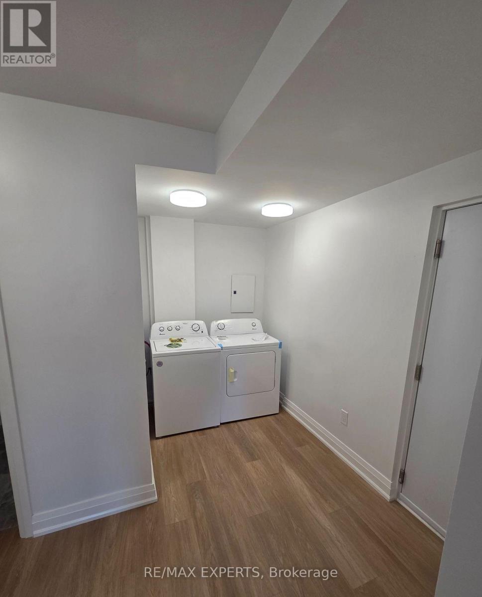 78a - 76 Lakeshore Road E, Mississauga, Ontario  L5G 1E1 - Photo 3 - W12604134