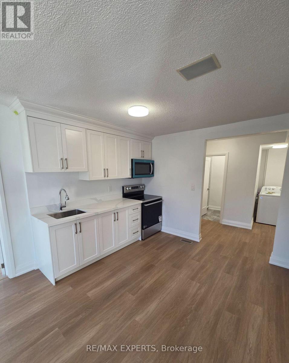 78a - 76 Lakeshore Road E, Mississauga, Ontario  L5G 1E1 - Photo 7 - W12604134