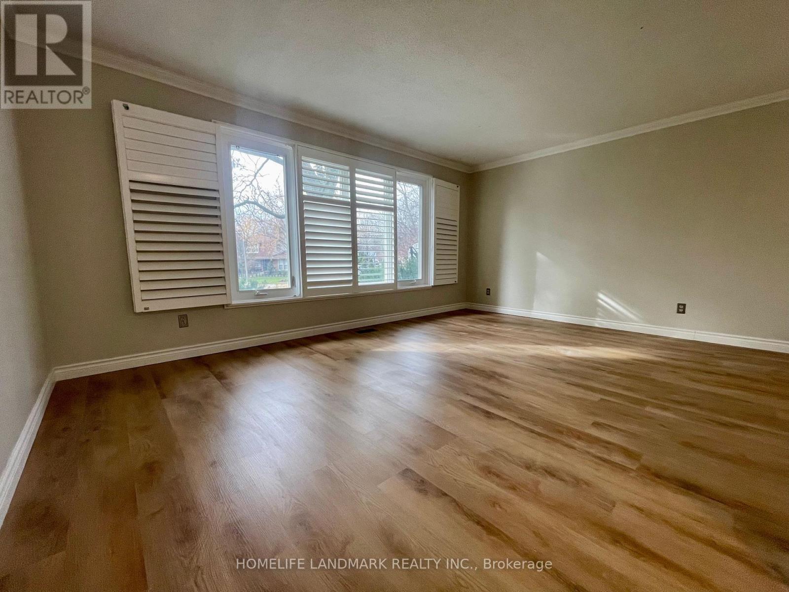 2149 Constance Drive, Oakville, Ontario  L6J 5L2 - Photo 6 - W12604186