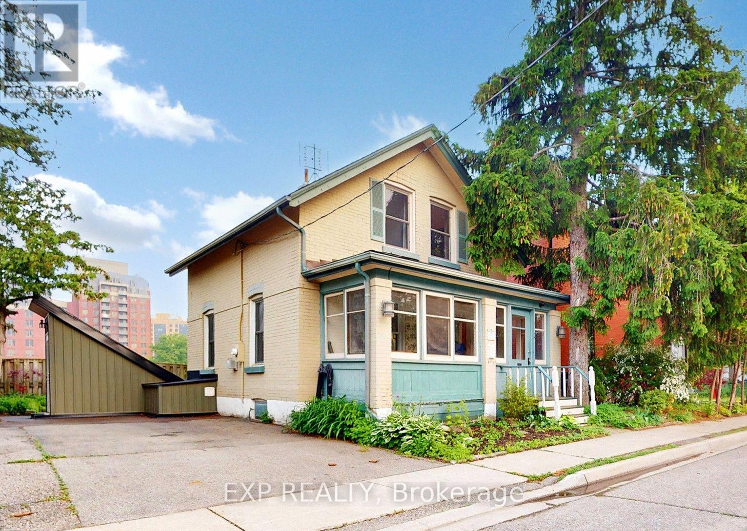 7 DAVID STREET, Brampton, Ontario