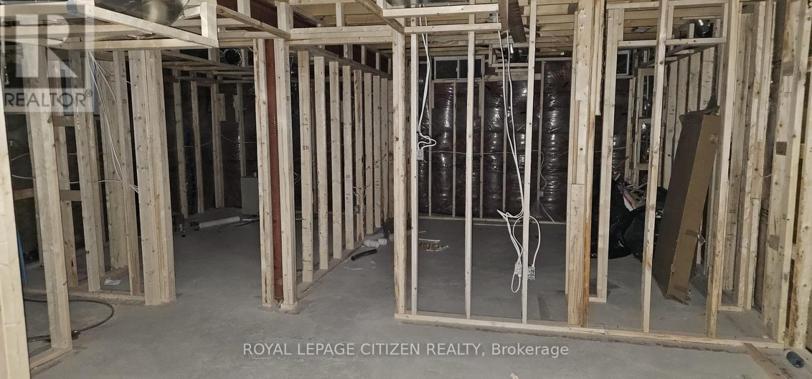 304 Buick Boulevard, Brampton, Ontario  L7A 4L8 - Photo 38 - W12601028