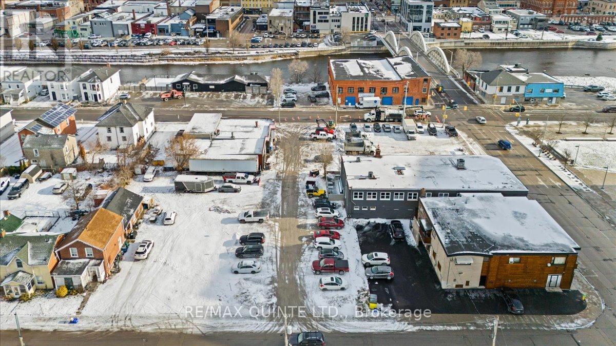 14 Bridge Street W, Belleville, Ontario K8P 1H7 - Photo 4 - X12604278