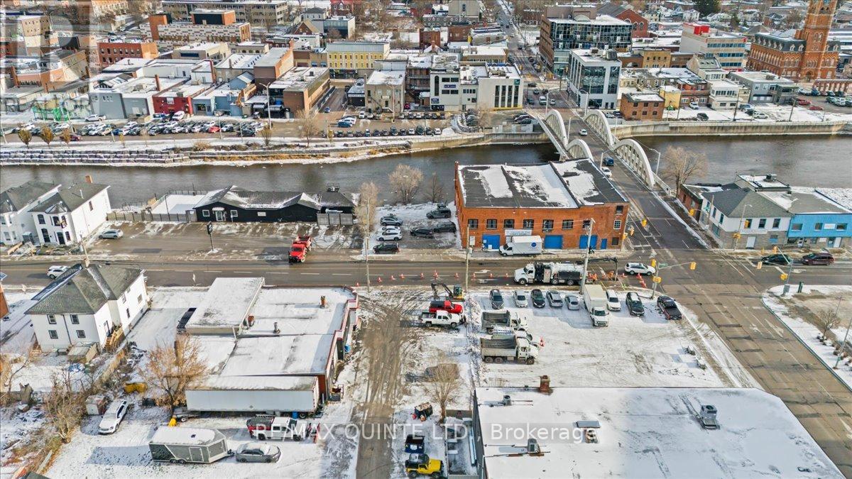 14 Bridge Street W, Belleville, Ontario K8P 1H7 - Photo 5 - X12604278