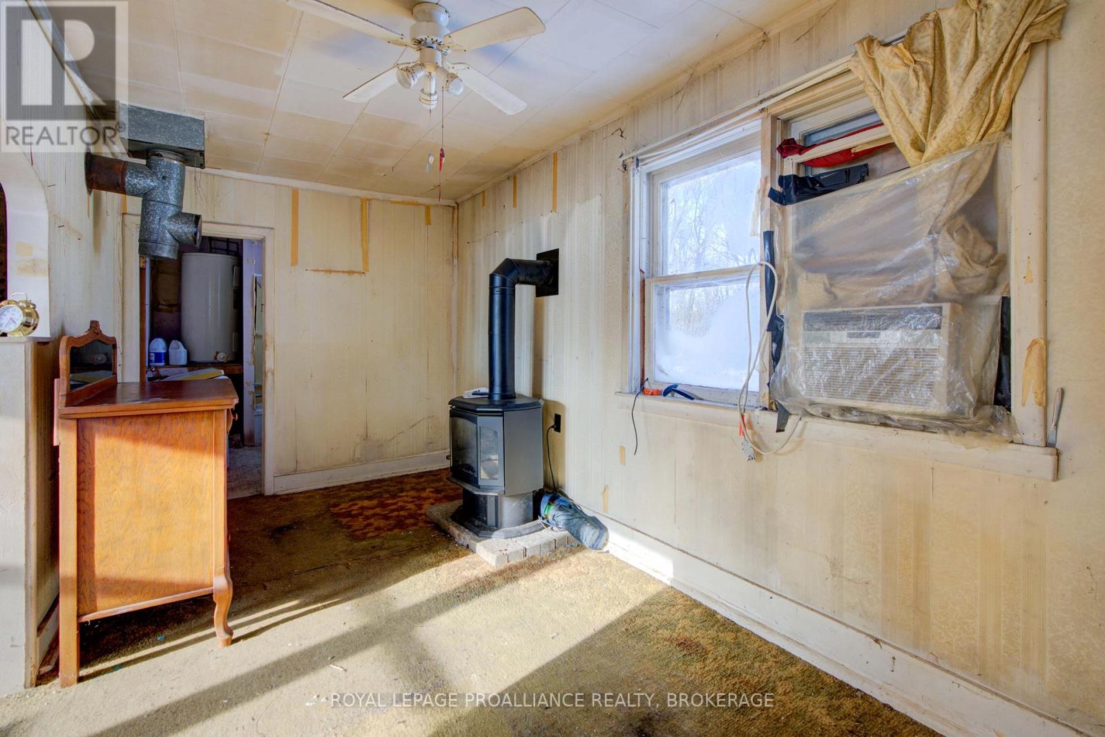 568 Ritchie Side Road, Tay Valley, Ontario  K0G 1X0 - Photo 13 - X12604462