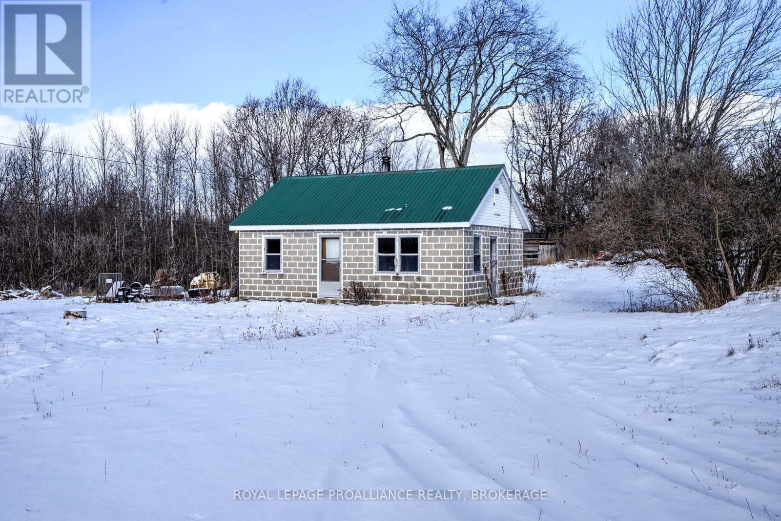 568 Ritchie Side Road, Tay Valley, Ontario  K0G 1X0 - Photo 3 - X12604462