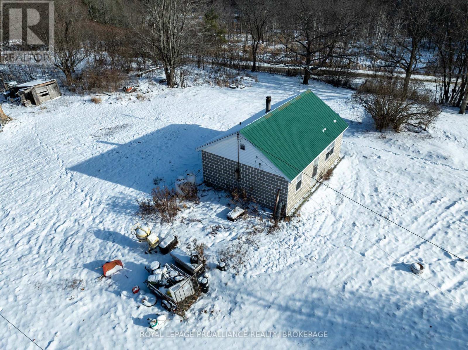 568 Ritchie Side Road, Tay Valley, Ontario  K0G 1X0 - Photo 5 - X12604462