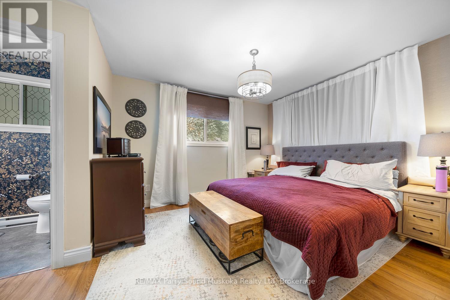 37 Louisa Street, Parry Sound, Ontario  P2A 2V7 - Photo 16 - X12604426