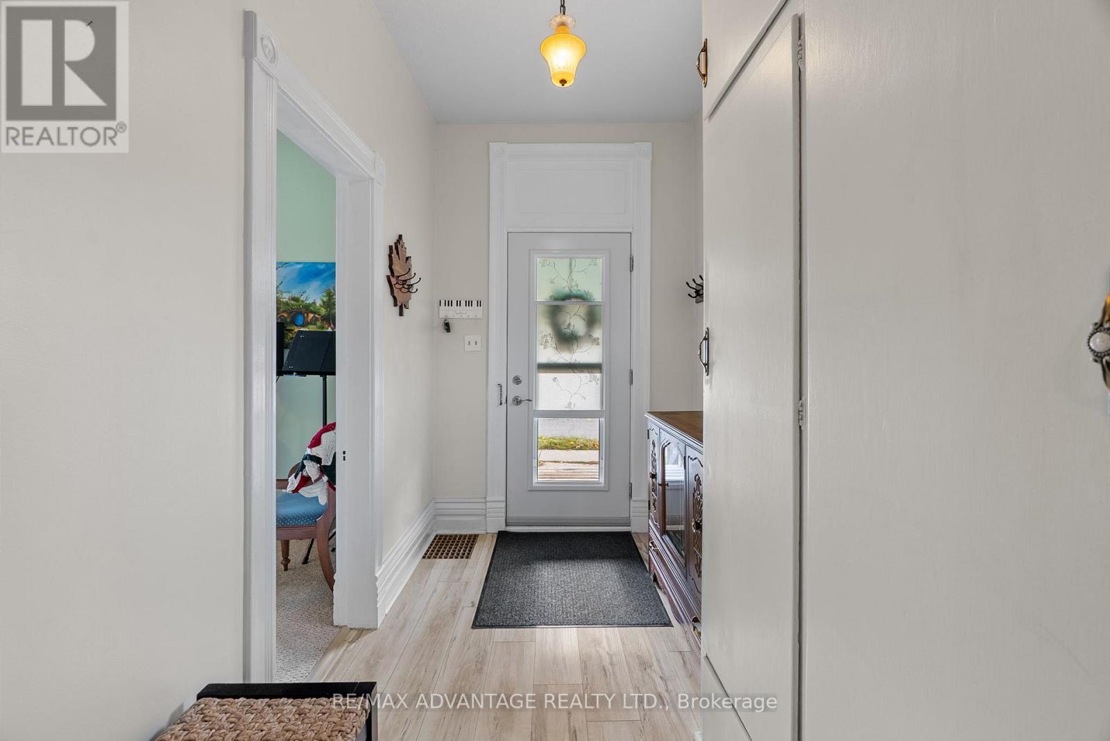 33 St Patrick Street, London North, Ontario  N6H 1P5 - Photo 4 - X12604506