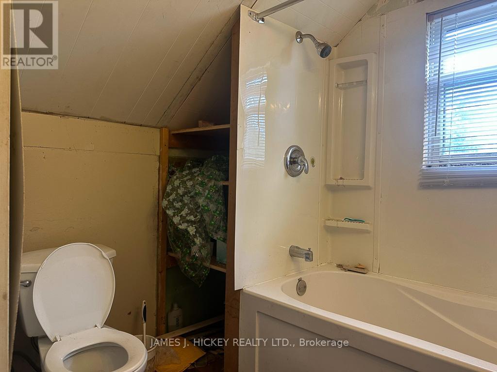 979 Lea Street, Pembroke, Ontario  K8A 6H9 - Photo 19 - X12604412