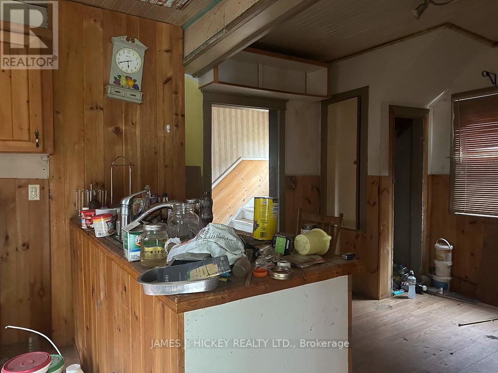 979 Lea Street, Pembroke, Ontario  K8A 6H9 - Photo 4 - X12604412