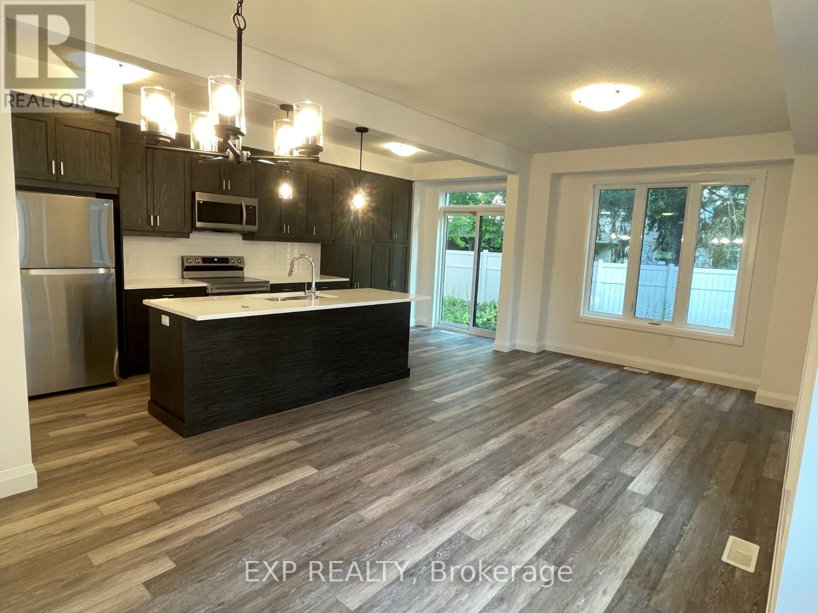 Unit#17 - 143 Elgin Street, Cambridge, Ontario  N1R 0E1 - Photo 12 - X12604138