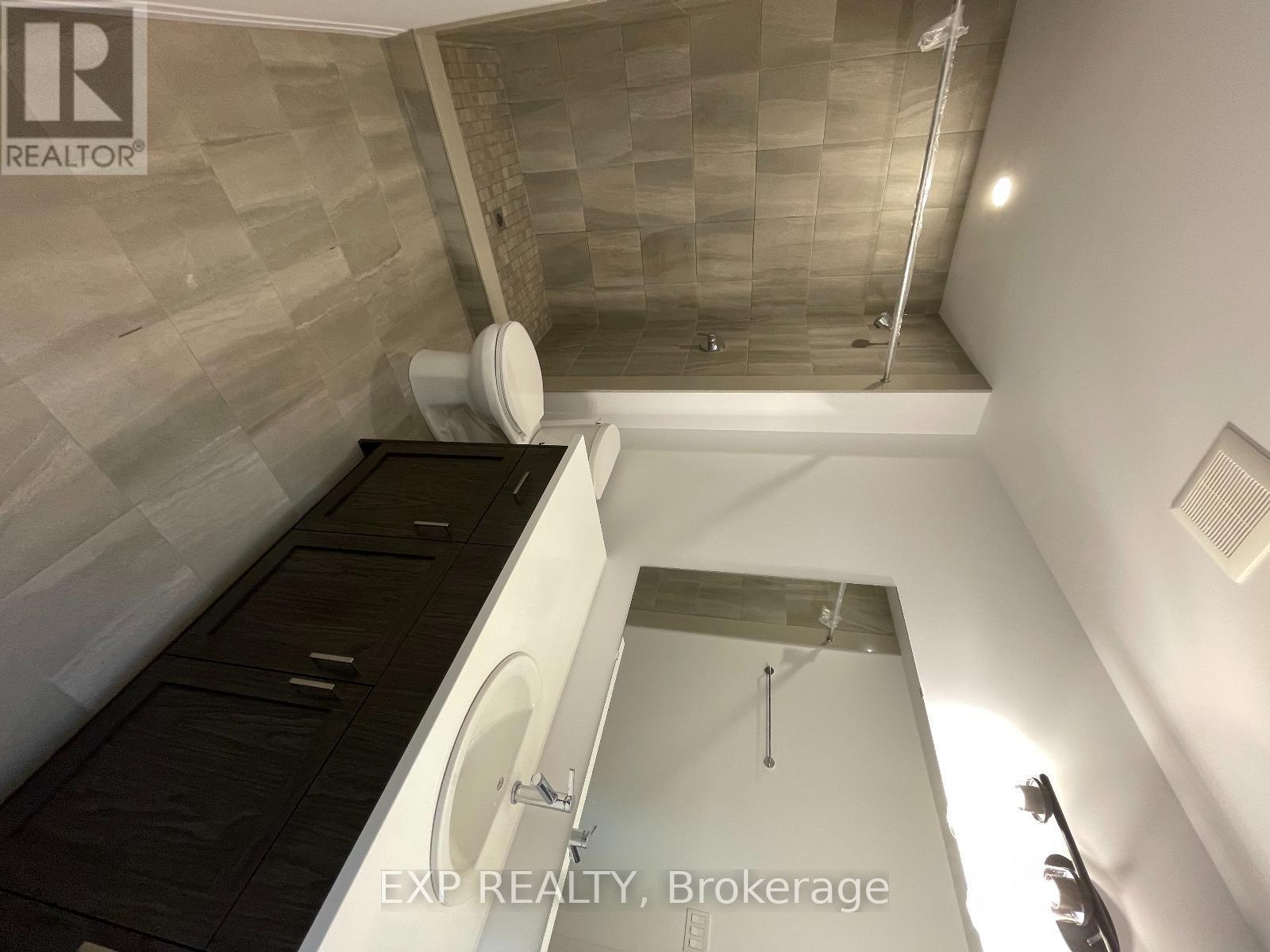 Unit#17 - 143 Elgin Street, Cambridge, Ontario  N1R 0E1 - Photo 34 - X12604138