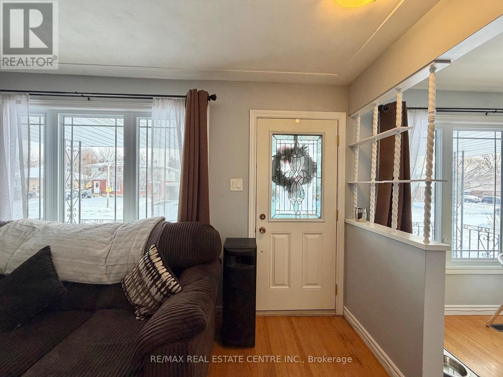 66 Chalmers Street S, Cambridge, Ontario  N1R 6A6 - Photo 10 - X12604188