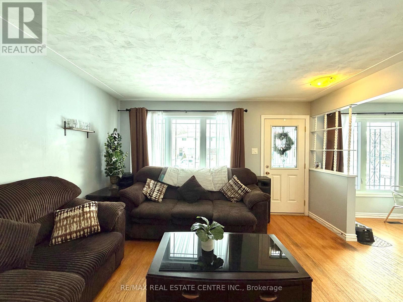 66 Chalmers Street S, Cambridge, Ontario  N1R 6A6 - Photo 11 - X12604188