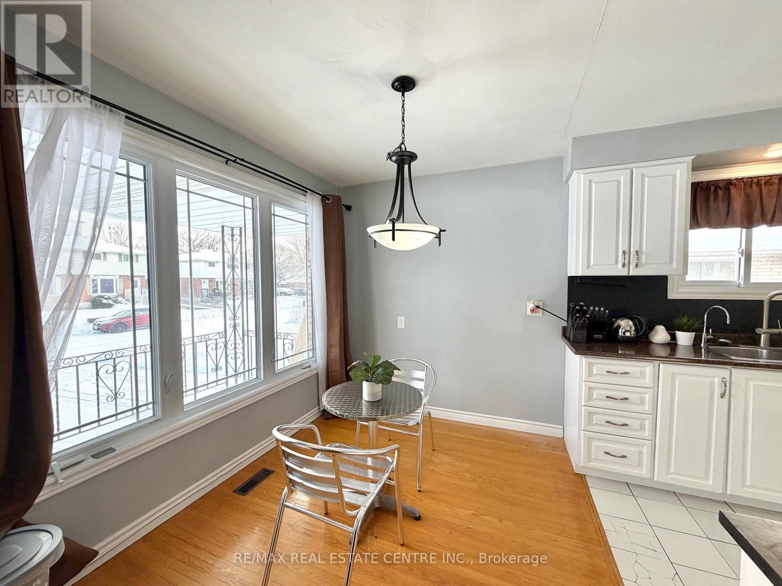 66 Chalmers Street S, Cambridge, Ontario  N1R 6A6 - Photo 14 - X12604188