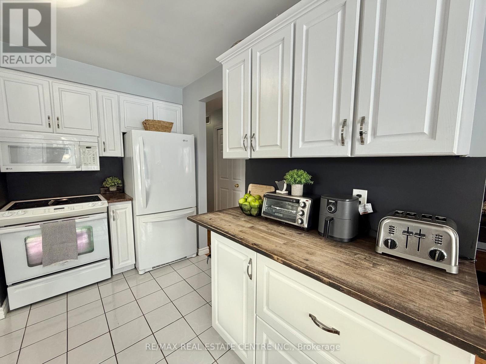 66 Chalmers Street S, Cambridge, Ontario  N1R 6A6 - Photo 19 - X12604188