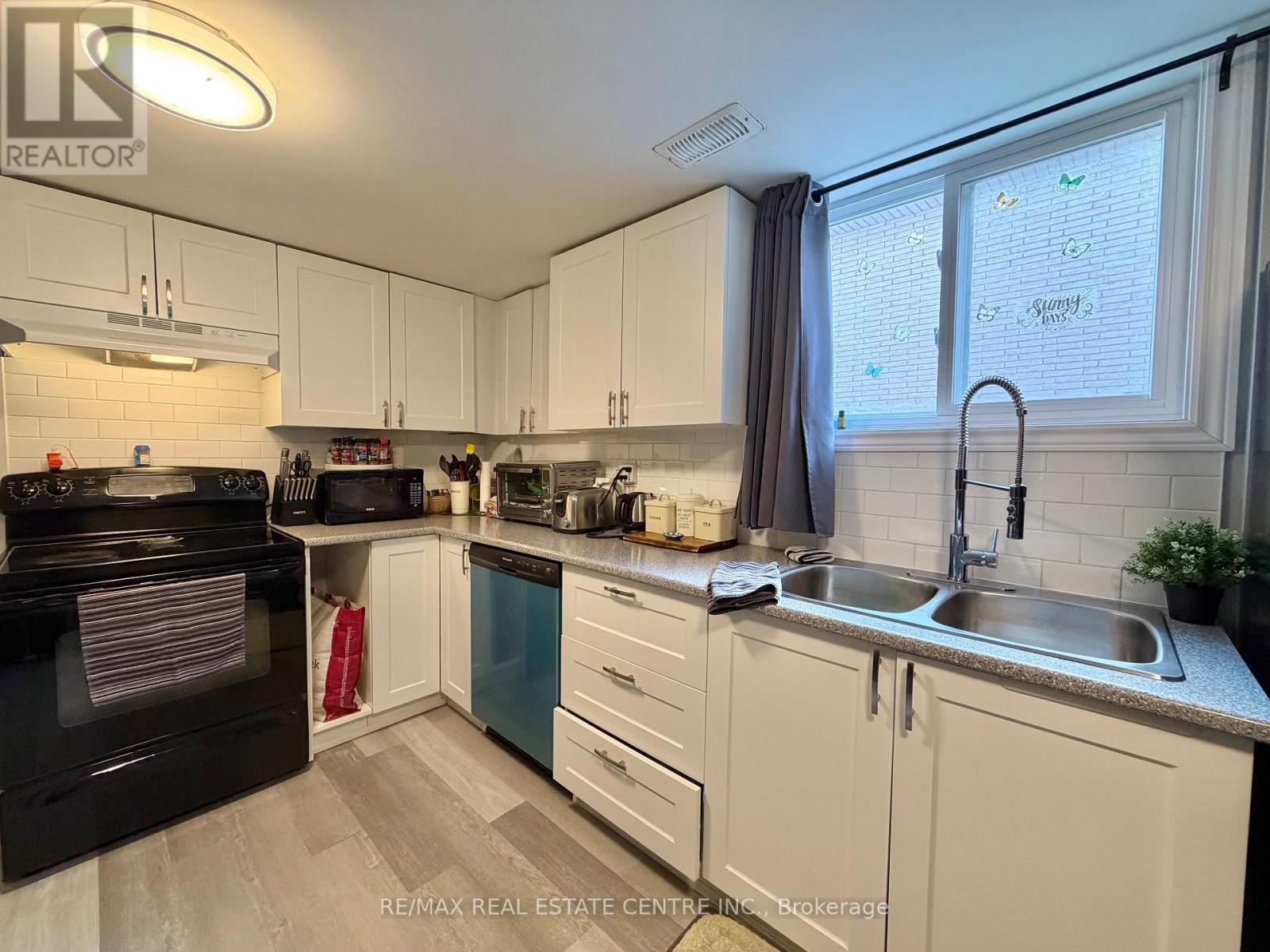 66 Chalmers Street S, Cambridge, Ontario  N1R 6A6 - Photo 33 - X12604188