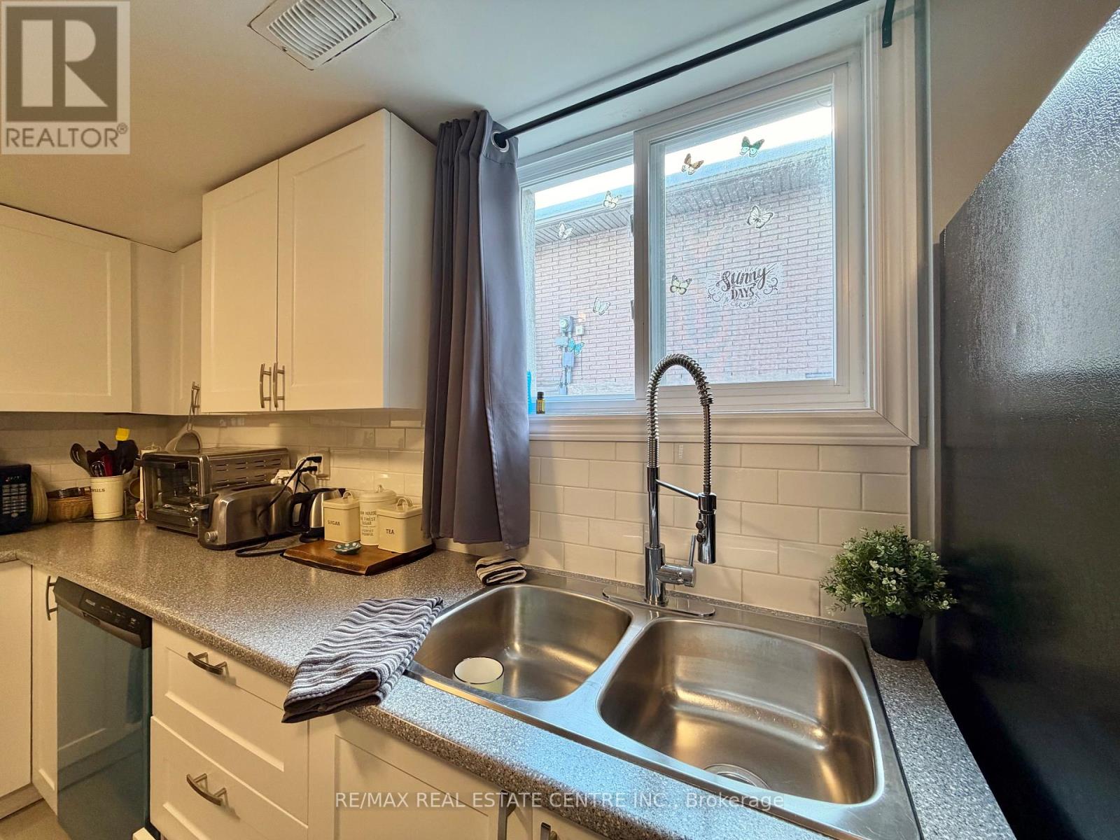 66 Chalmers Street S, Cambridge, Ontario  N1R 6A6 - Photo 34 - X12604188