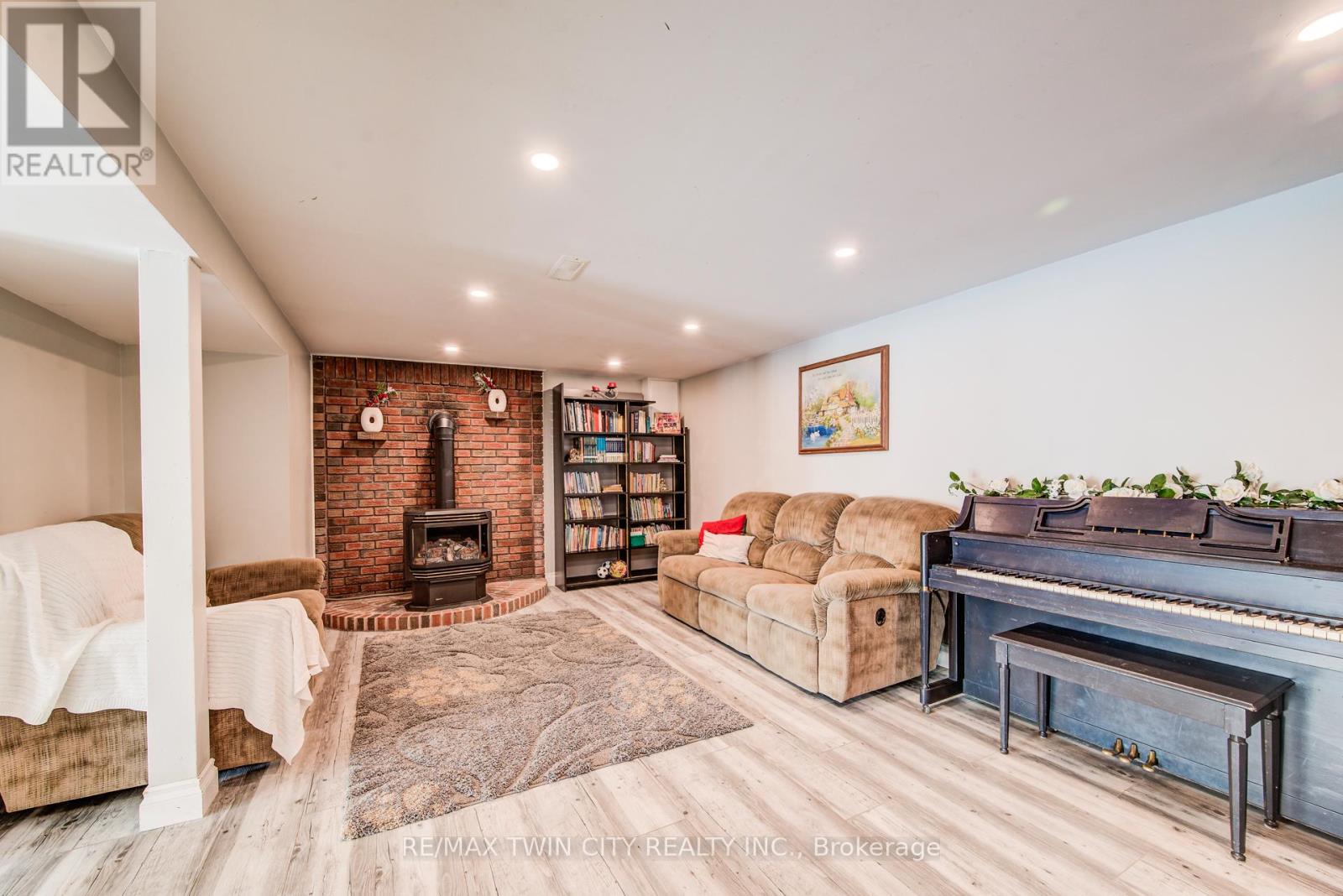 59 Washington Street E, Blandford-Blenheim, Ontario  N0J 1B0 - Photo 28 - X12604202