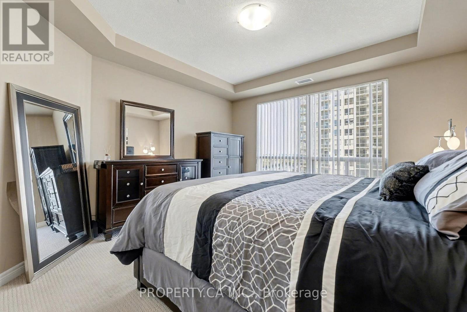 1211 - 330 Ridout Street N, London East, Ontario  N6A 0A7 - Photo 13 - X12604216