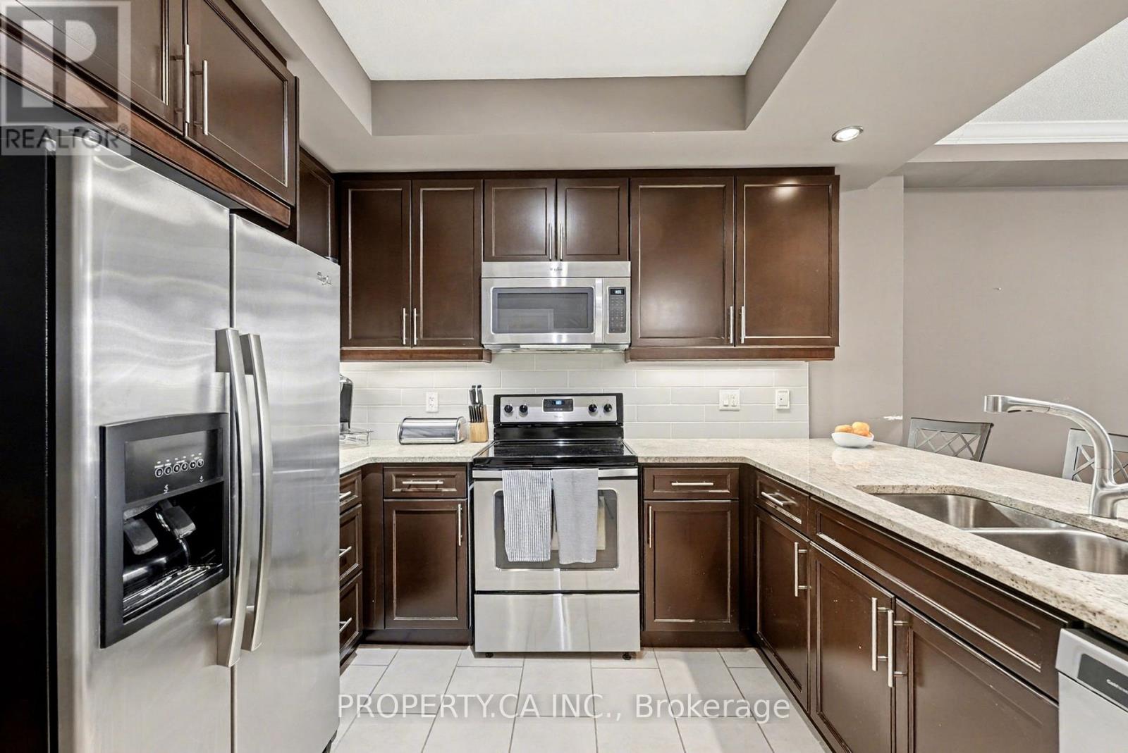 1211 - 330 Ridout Street N, London East, Ontario  N6A 0A7 - Photo 9 - X12604216