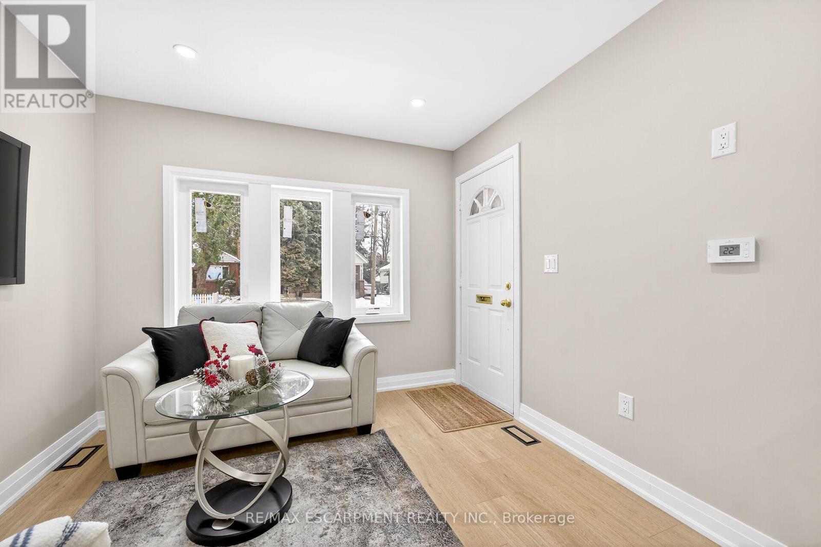 257 Broadway Avenue, Hamilton, Ontario  L8S 2W7 - Photo 7 - X12604220