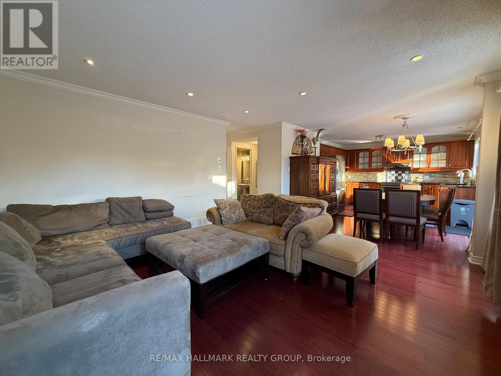 2 Kentsdale Drive E, Ottawa, Ontario  K2G 6K2 - Photo 10 - X12604338