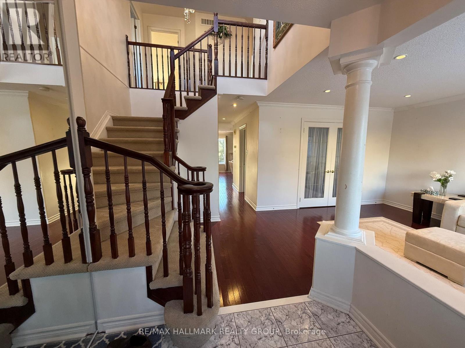 2 Kentsdale Drive E, Ottawa, Ontario  K2G 6K2 - Photo 3 - X12604338