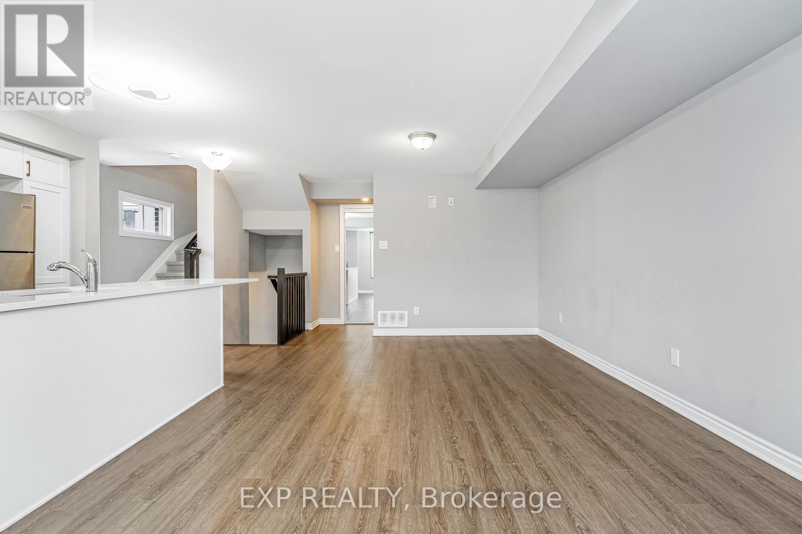 635 Makwa Private, Ottawa, Ontario  K1K 5A3 - Photo 10 - X12604452