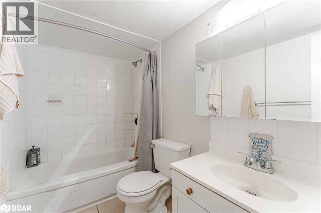 34/36 Centre Street, Angus, Ontario  L0M 1B0 - Photo 13 - 40792574